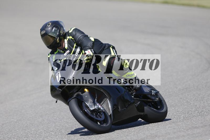 /15 22.05.2026  Plüss Moto Sport  Discover the Bike ADR /Gruppe gruen - Bike 1/7